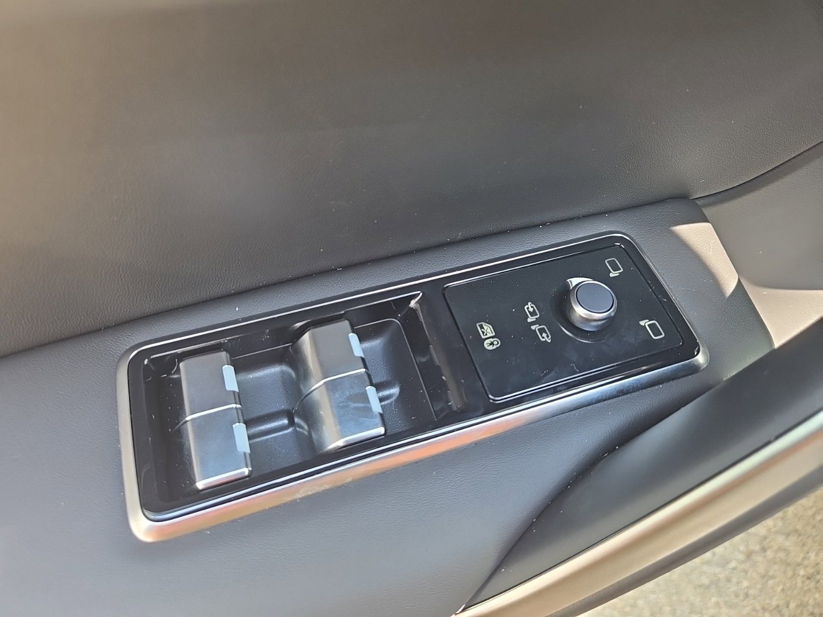 2026 Jaguar F-Pace R-Dynamic S - Photo 24