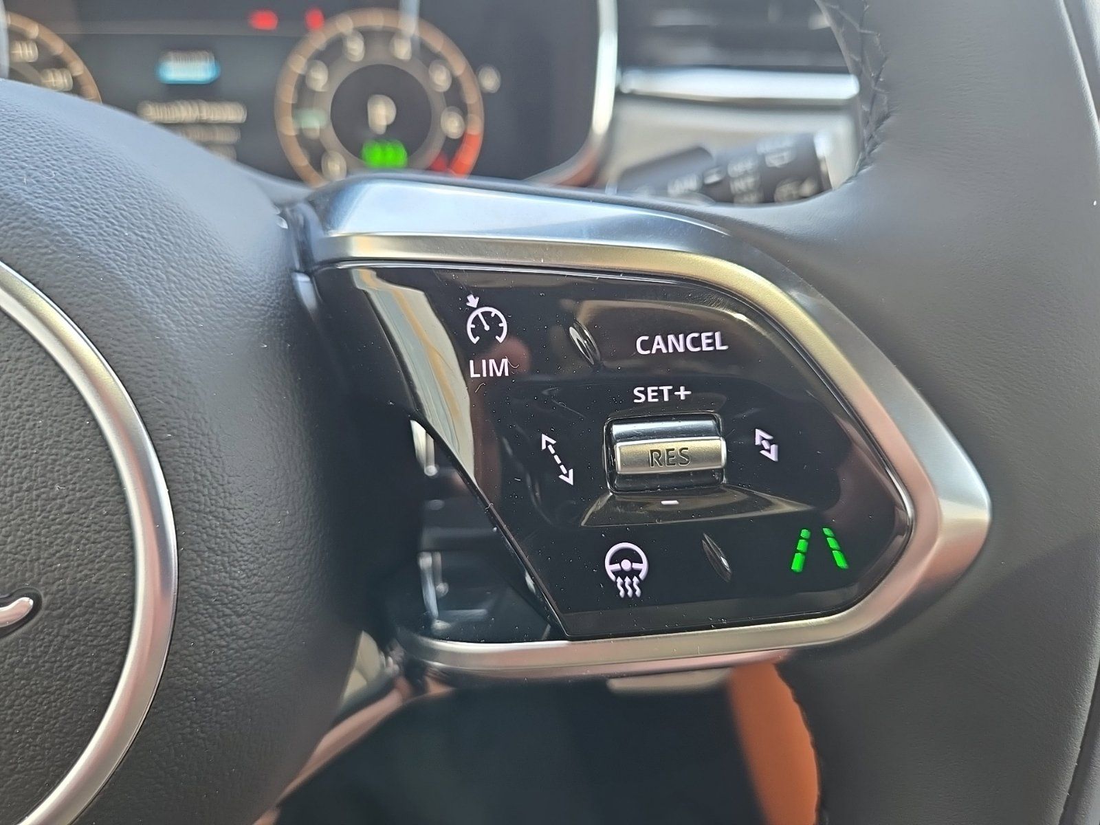 2026 Jaguar F-Pace R-Dynamic S - Photo 39