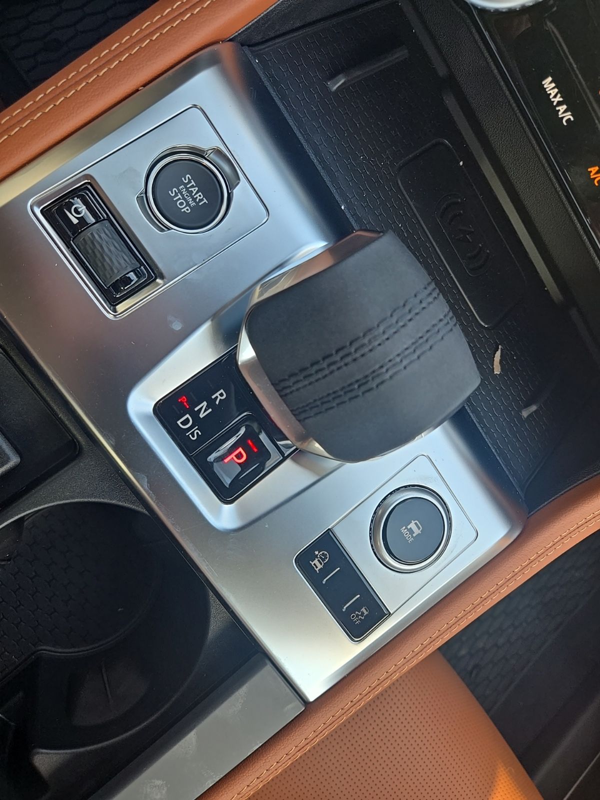2026 Jaguar F-Pace R-Dynamic S - Photo 43