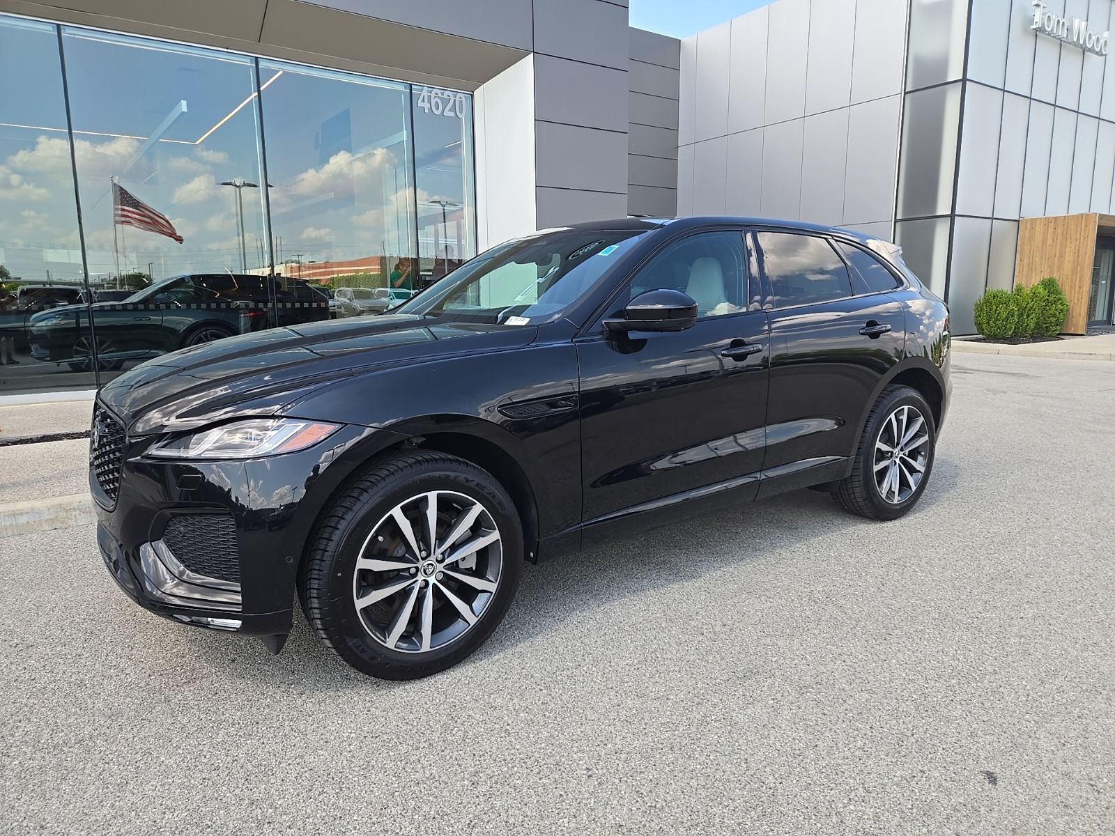 2026 Jaguar F-Pace R-Dynamic S - Photo 20
