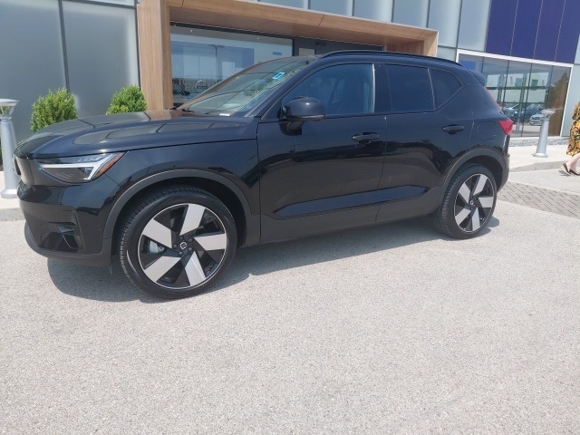 2024 Volvo XC40 Plus