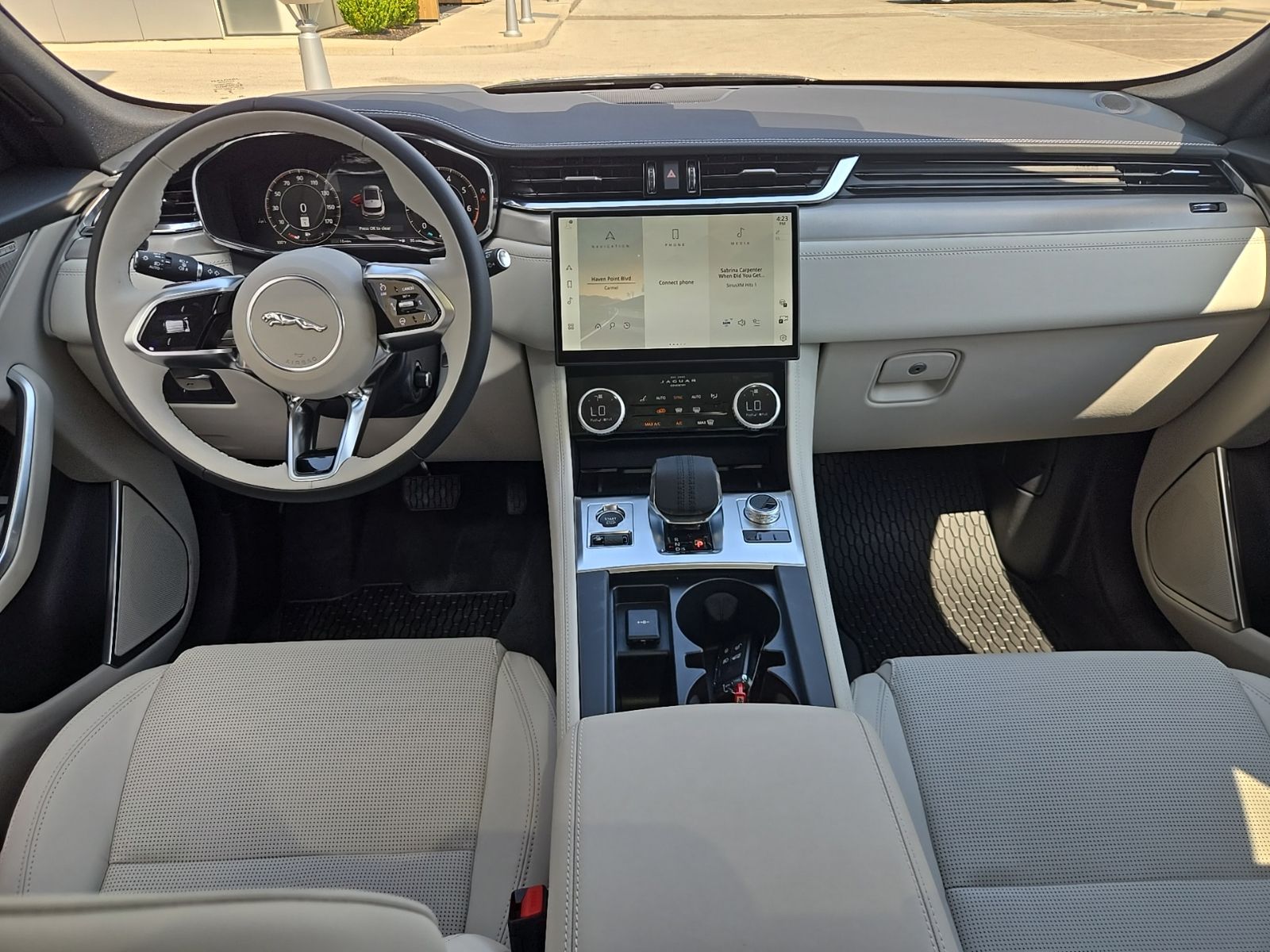 2026 Jaguar F-Pace R-Dynamic S - Photo 37