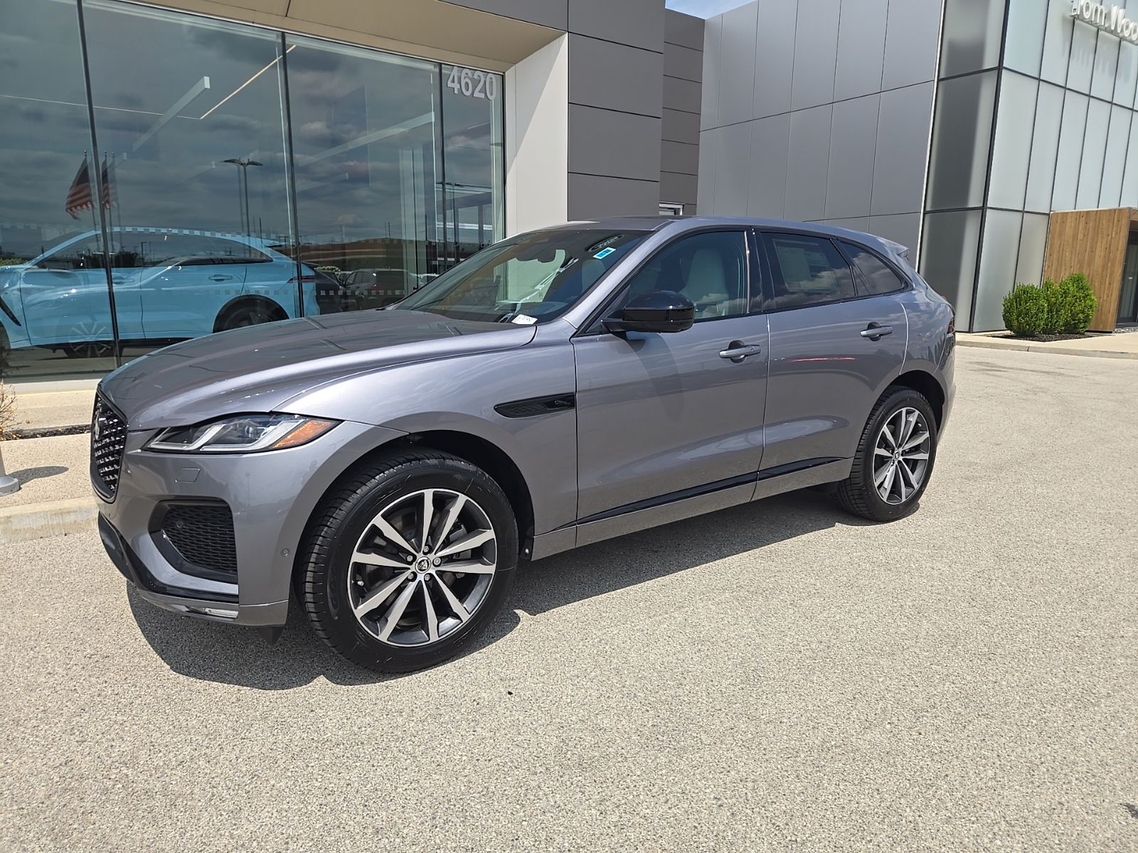 2026 Jaguar F-Pace R-Dynamic S - Photo 20