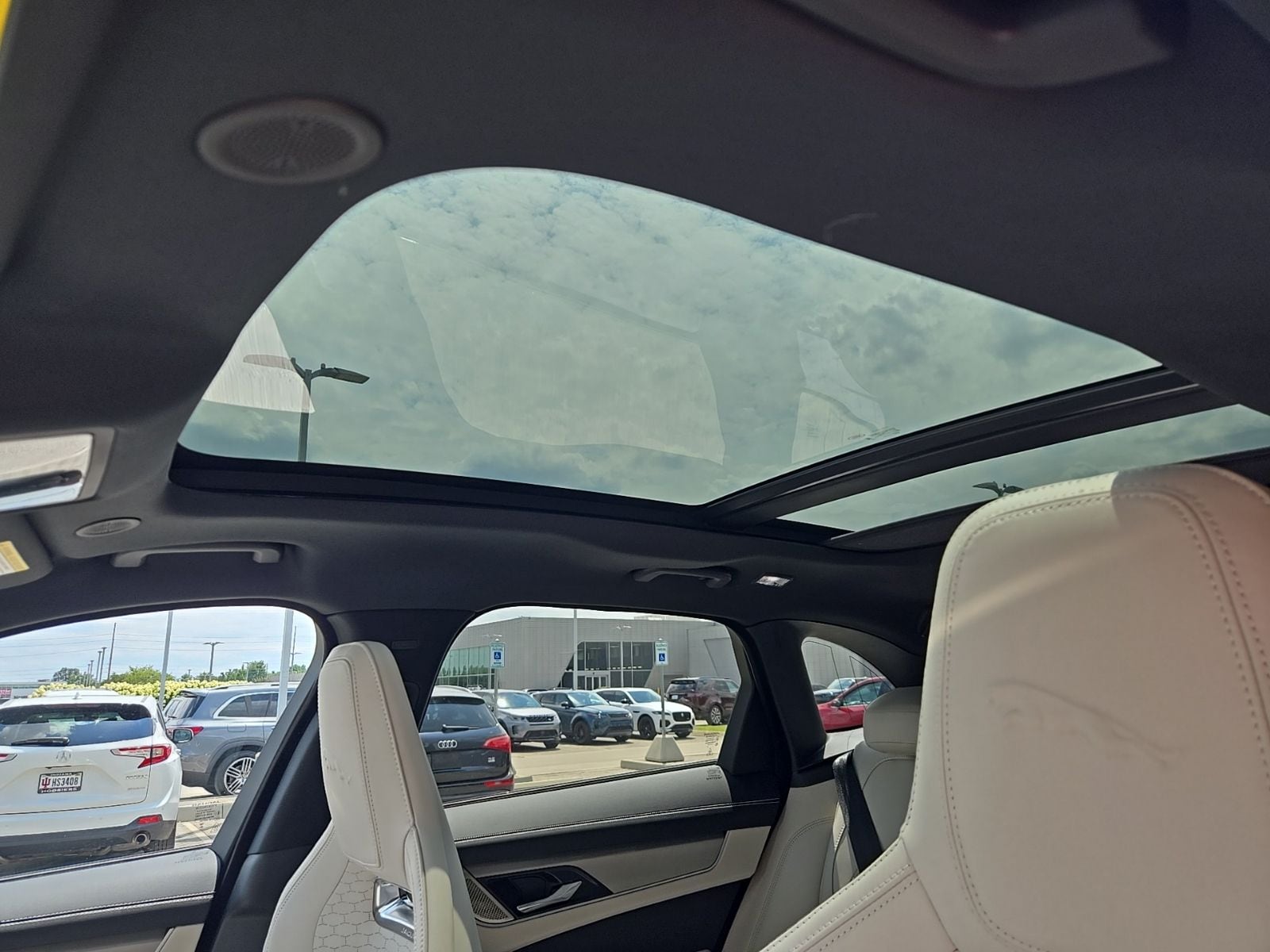 2026 Jaguar F-Pace R-Dynamic S - Photo 21