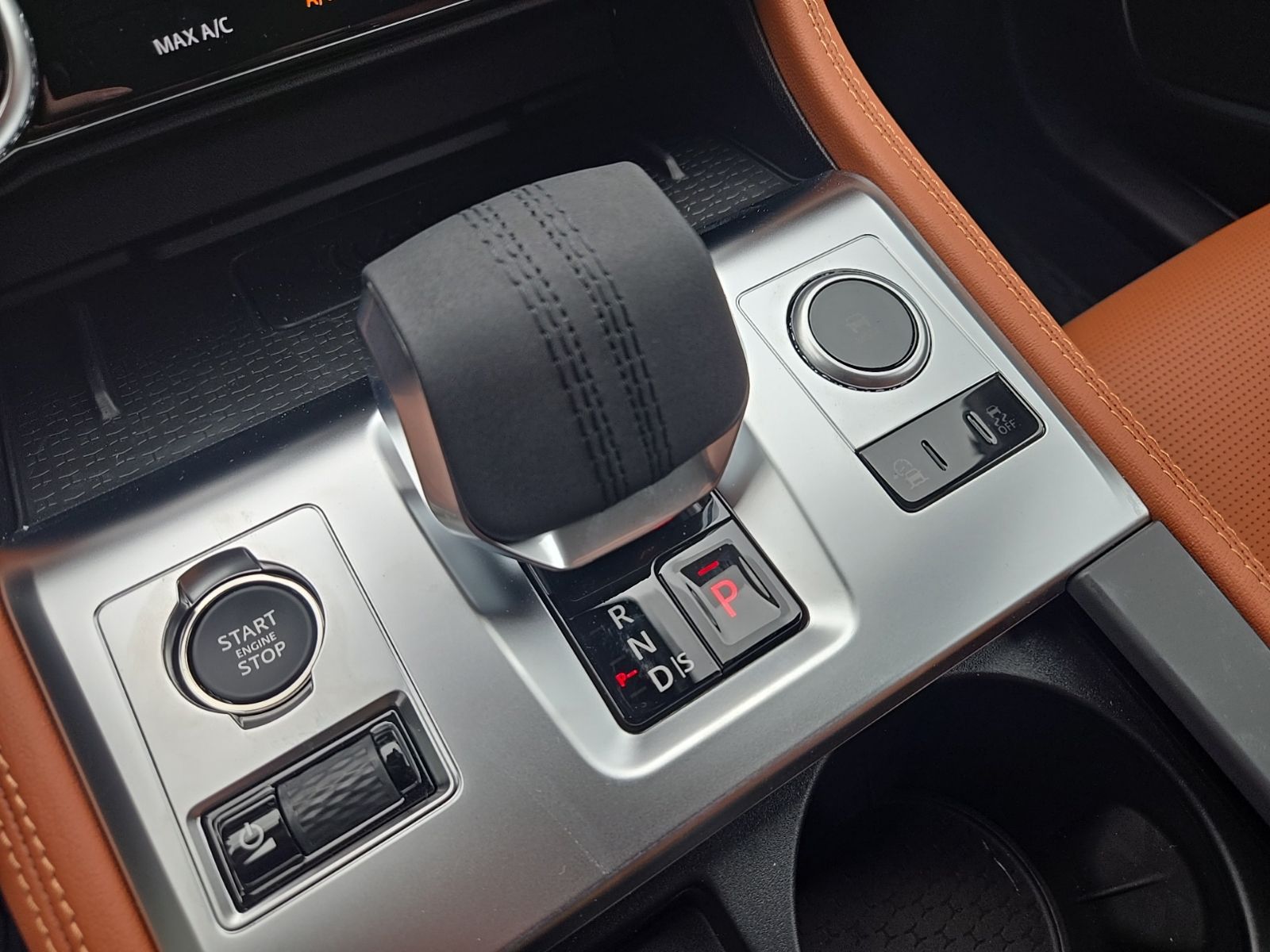2026 Jaguar F-Pace R-Dynamic S - Photo 41