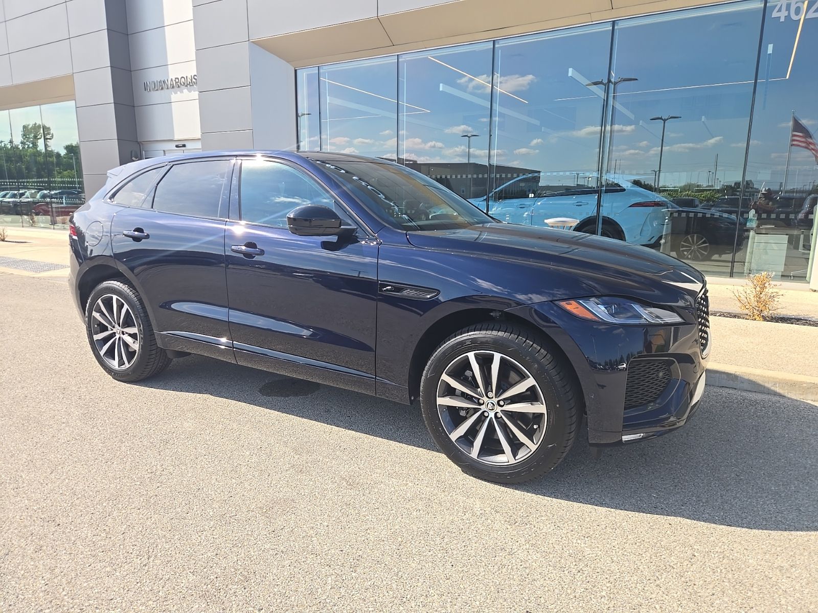 2026 Jaguar F-Pace R-Dynamic S - Photo 7