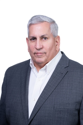 Staff member Richard Melendez from 7fc5de5cc4bc