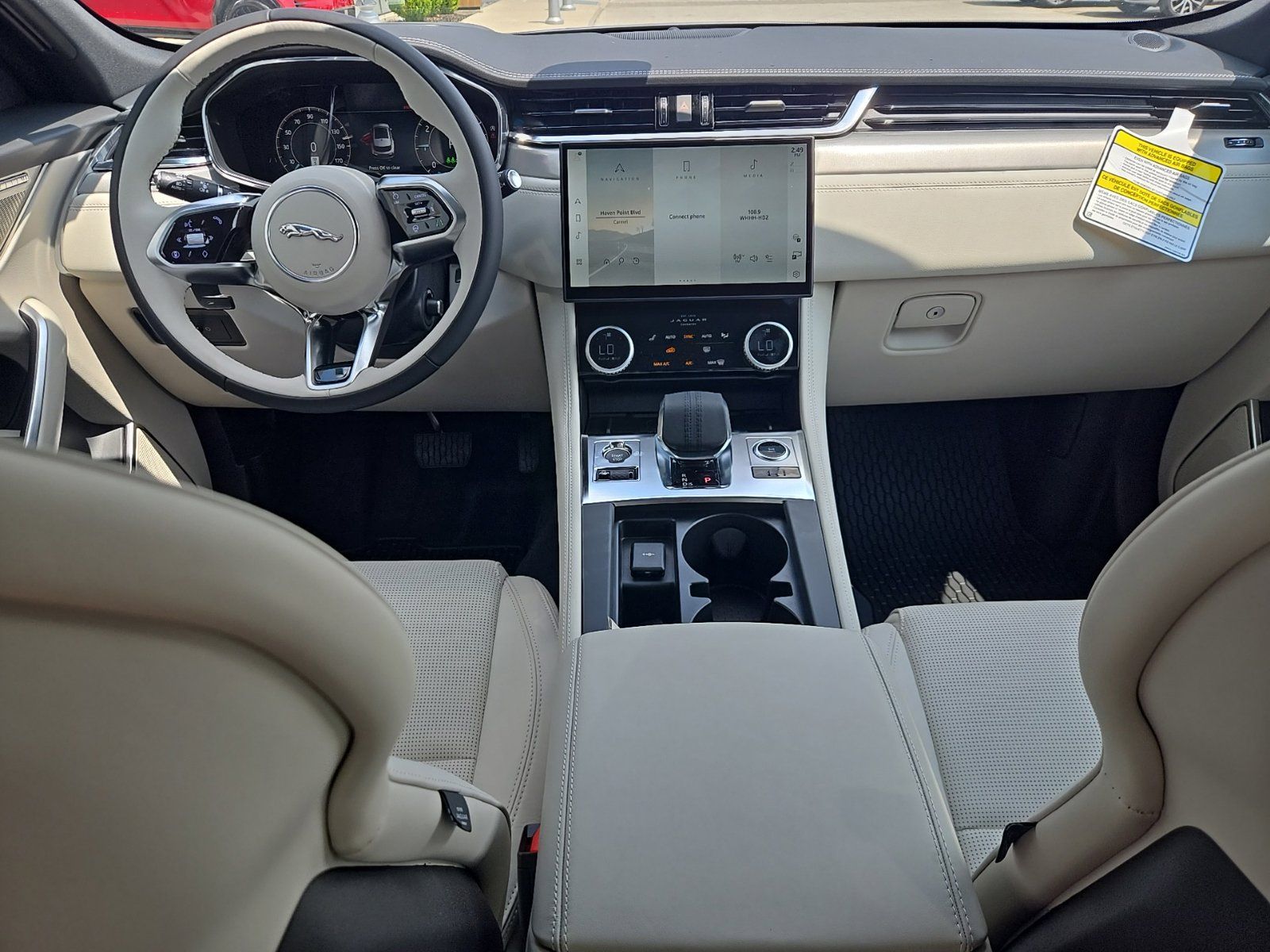 2026 Jaguar F-Pace R-Dynamic S - Photo 37