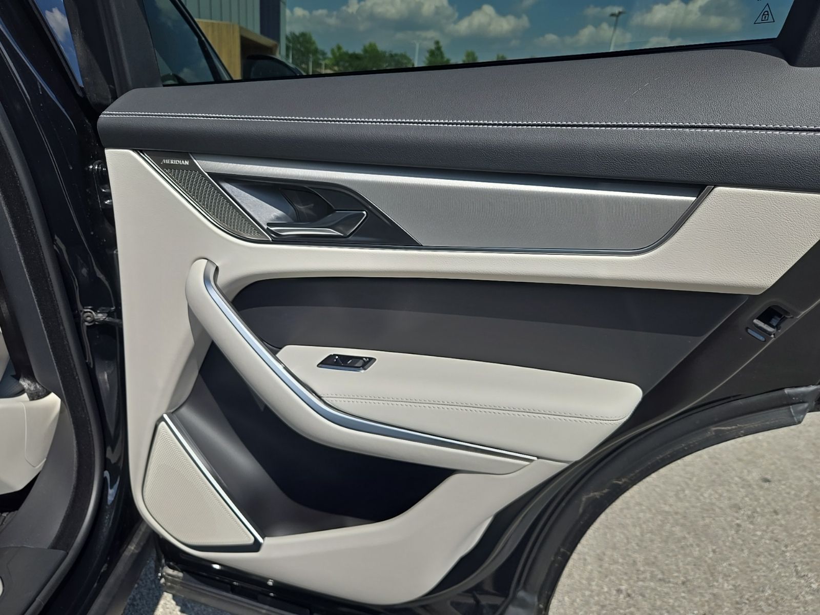 2026 Jaguar F-Pace R-Dynamic S - Photo 32
