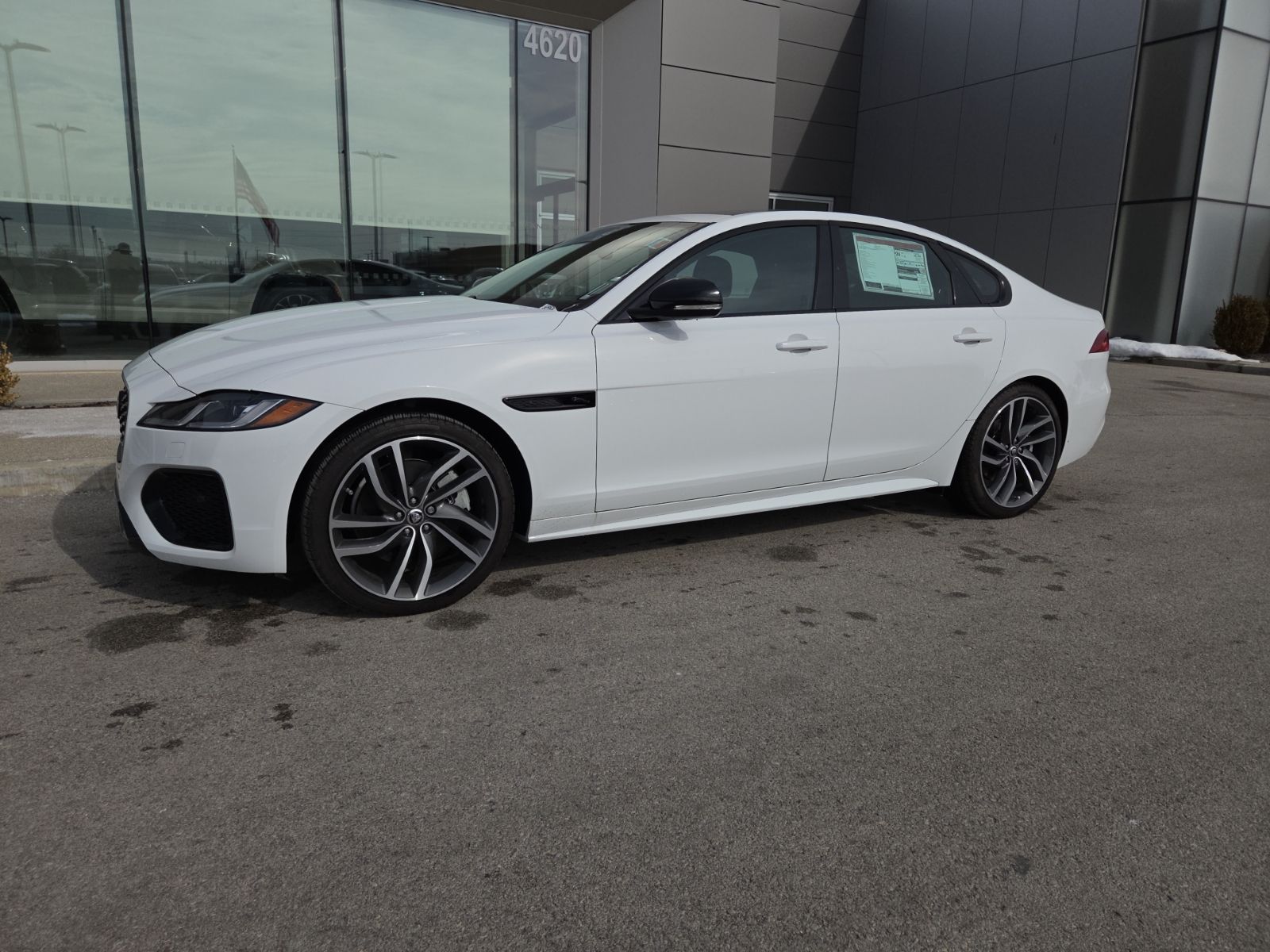 2024 Jaguar XF P300 R-Dynamic SE's photo