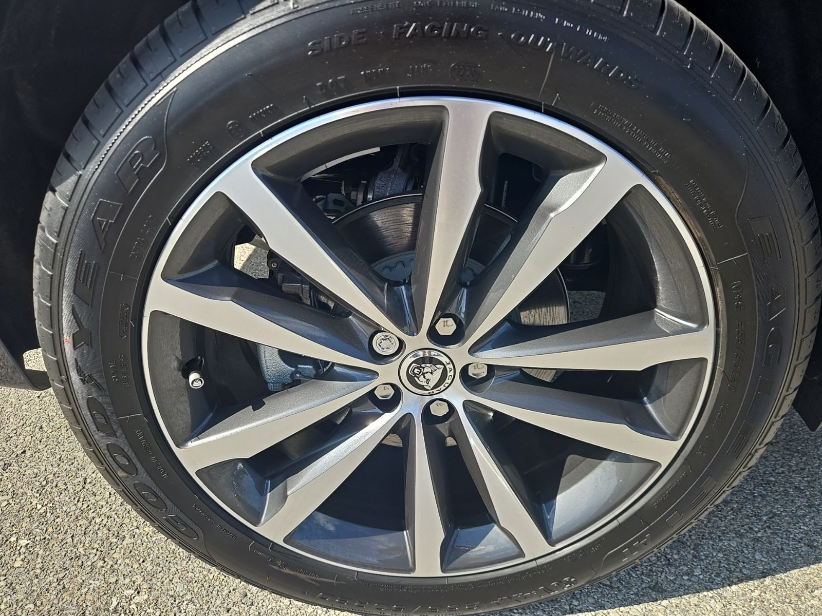 2026 Jaguar F-Pace R-Dynamic S - Photo 18