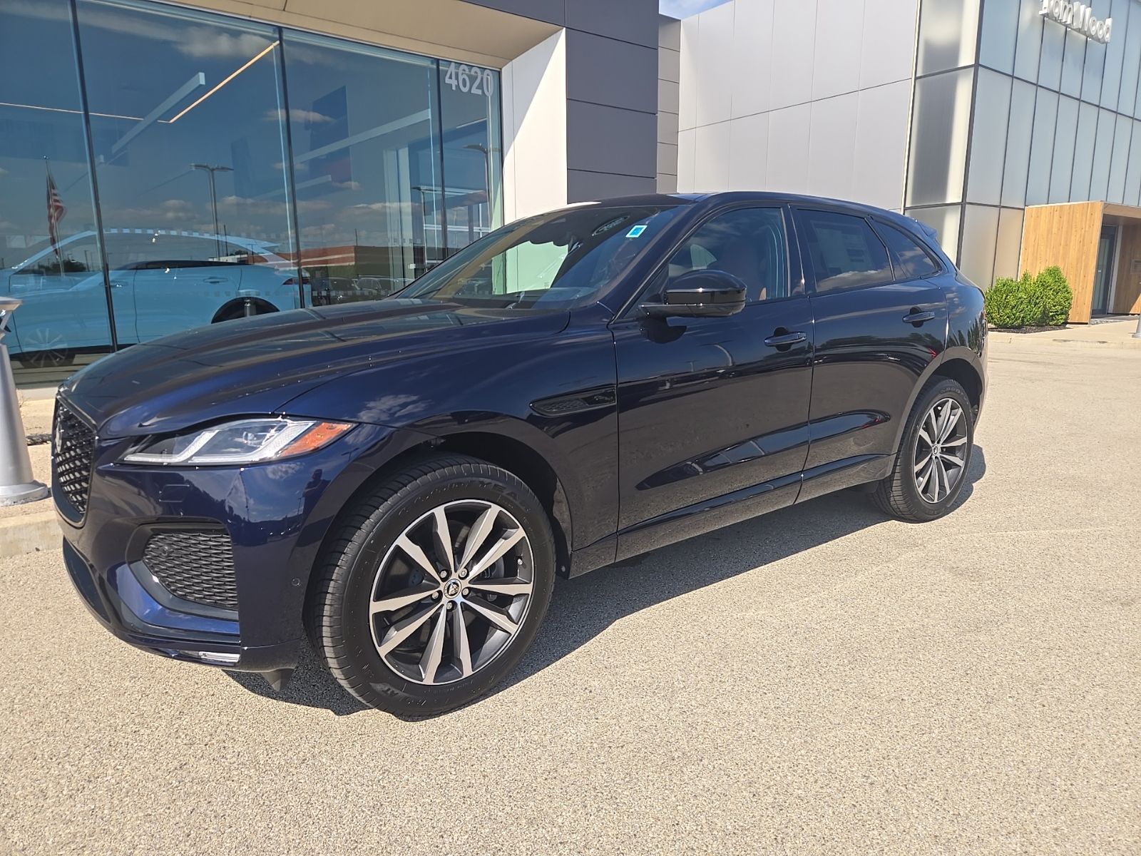2026 Jaguar F-Pace R-Dynamic S - Photo 19