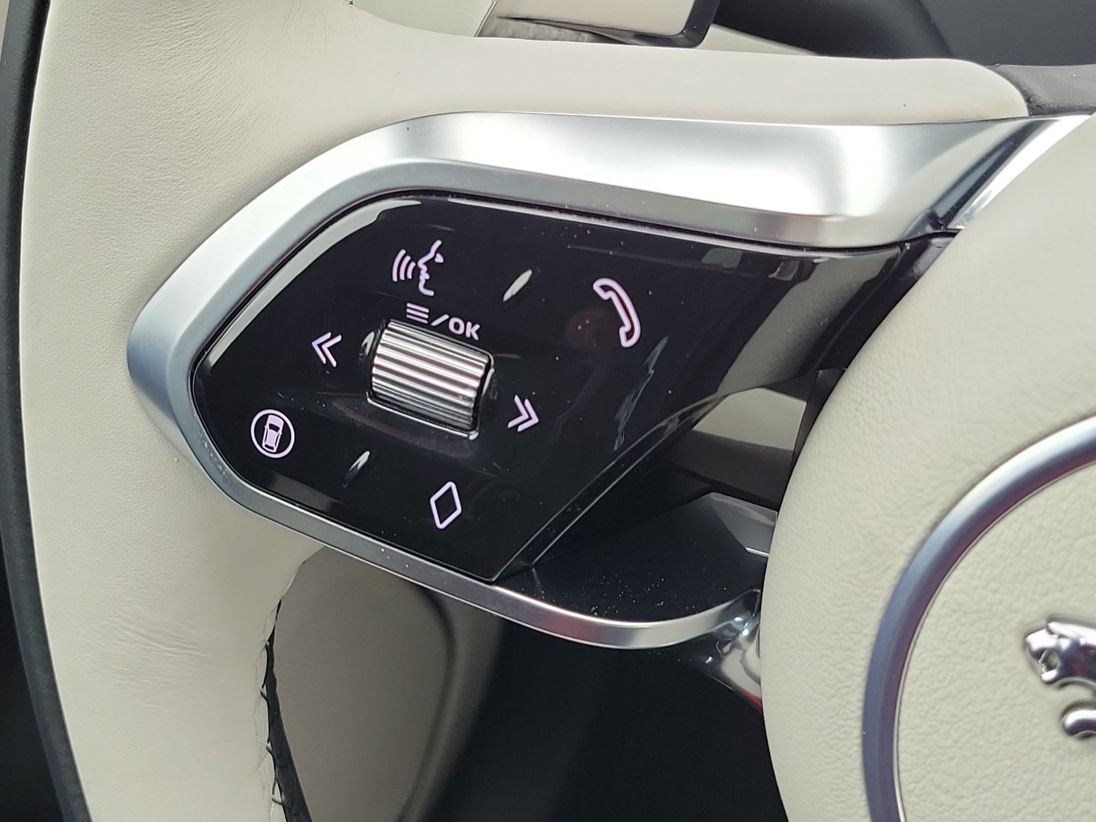 2026 Jaguar F-Pace R-Dynamic S - Photo 23