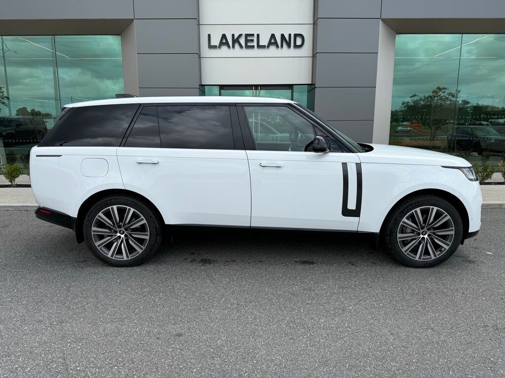 Used 2025 Land Rover Range Rover SE SUV