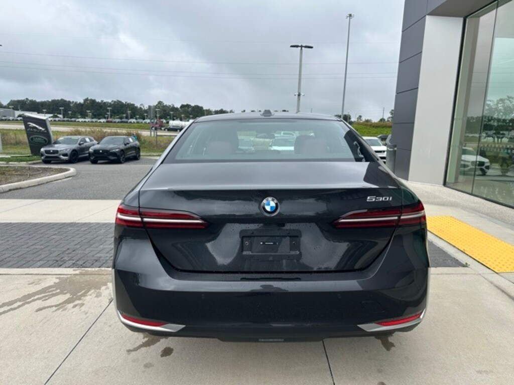 Used 2024 BMW 5 Series 530i Sedan