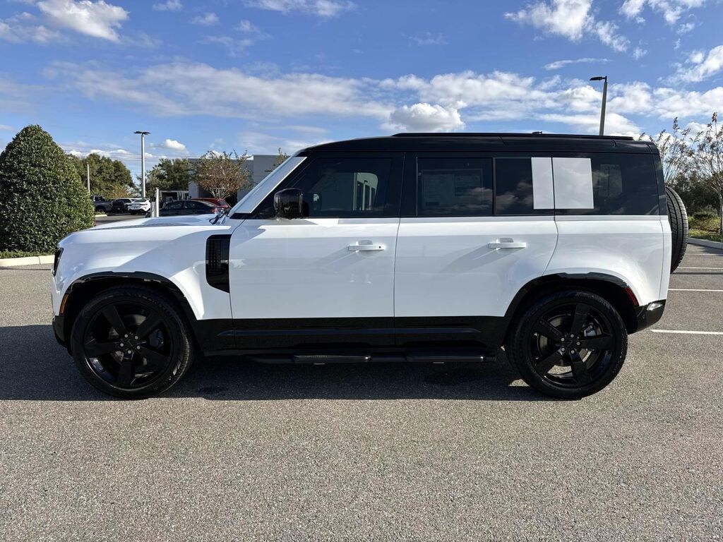 New 2026 Land Rover Defender 110 X-Dynamic SE SUV