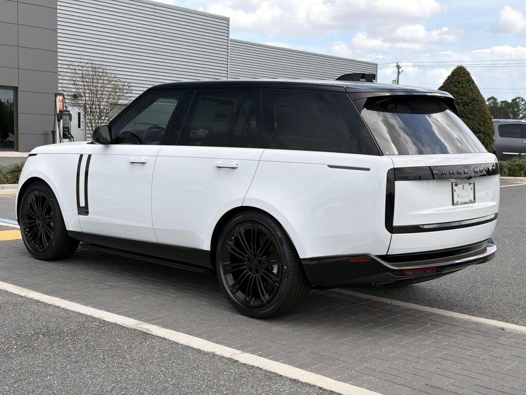 Used 2025 Land Rover Range Rover SE SUV