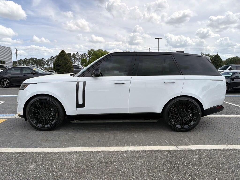 Used 2025 Land Rover Range Rover SE SUV