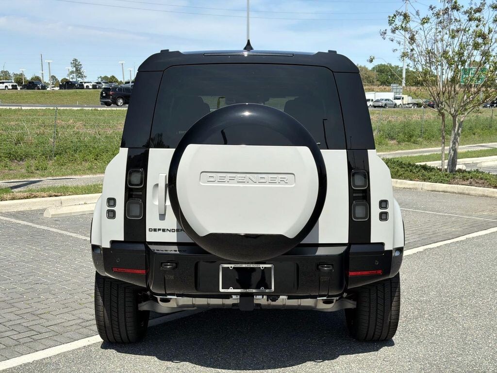 New 2026 Land Rover Defender 110 X-Dynamic SE SUV