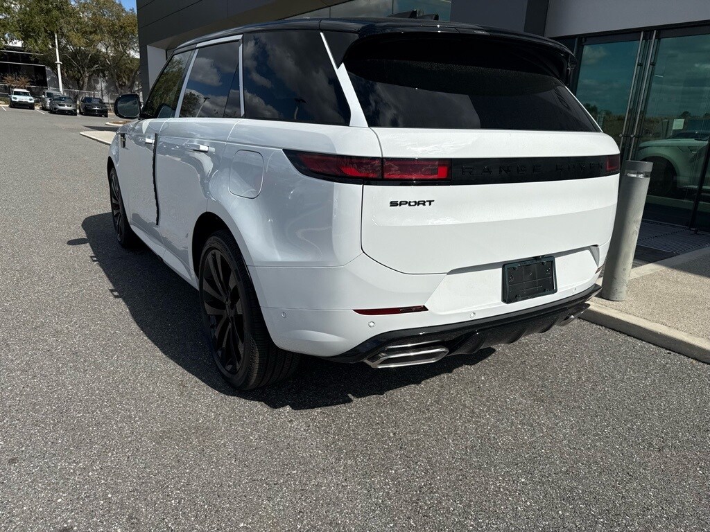 New 2026 Land Rover Range Rover Sport Plug-in Hybrid Dynamic SE SUV