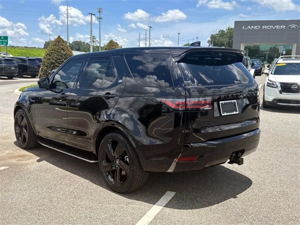 New 2025 Land Rover Discovery Dynamic SE SUV