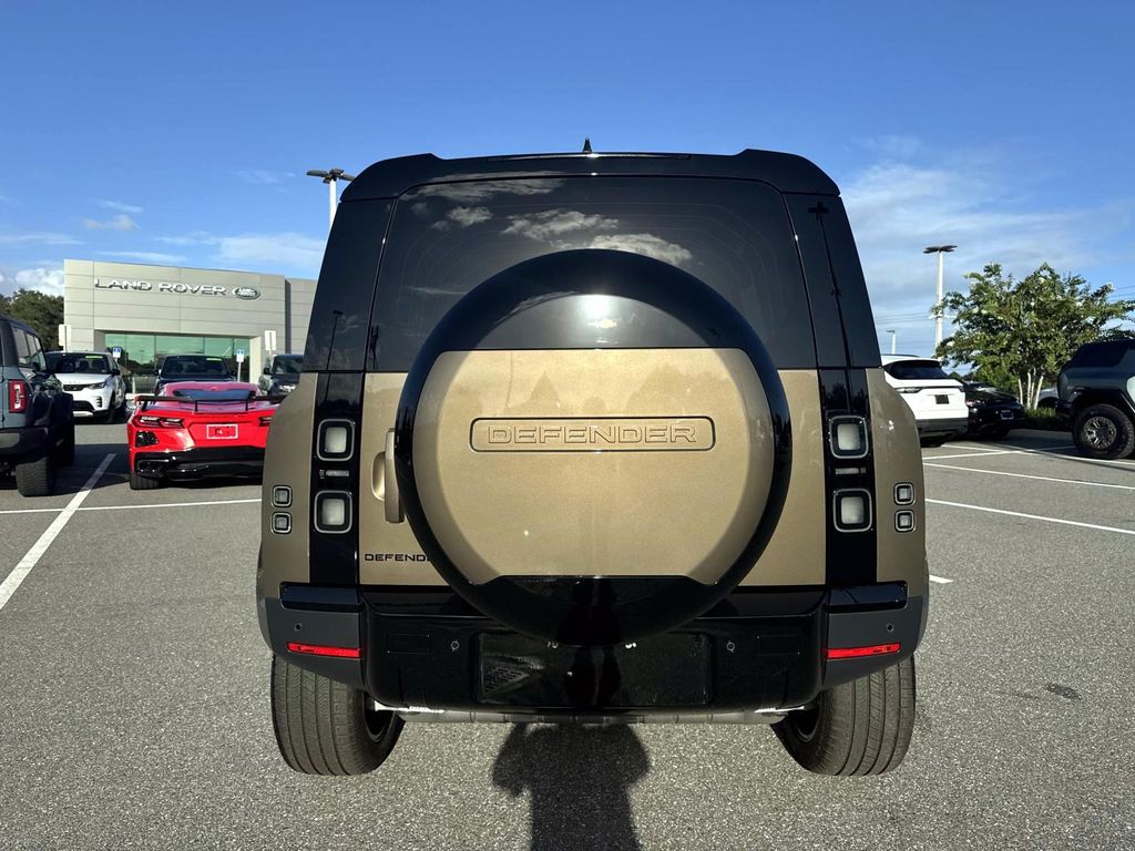 2026 Land Rover Defender S - Photo 5