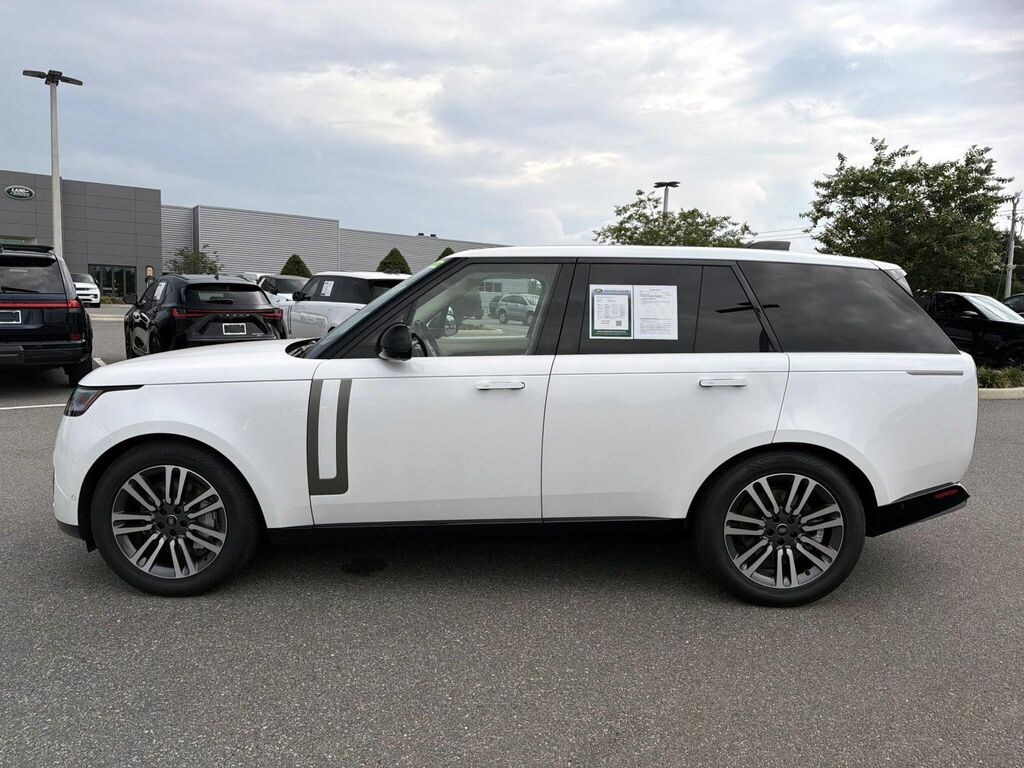 Used 2024 Land Rover Range Rover SE SUV