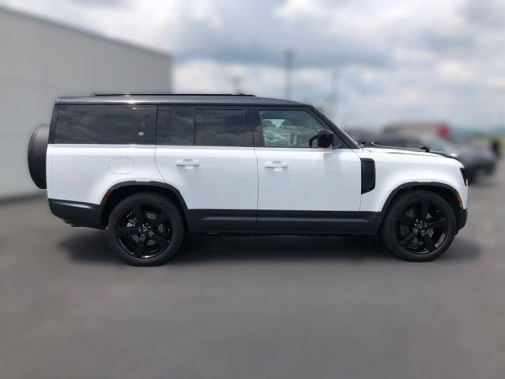 Used 2023 Land Rover Defender 130 SE SUV