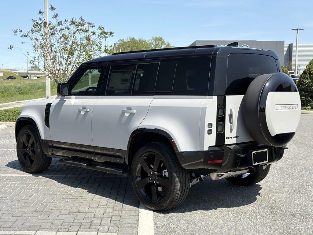 New 2026 Land Rover Defender 110 X-Dynamic SE SUV