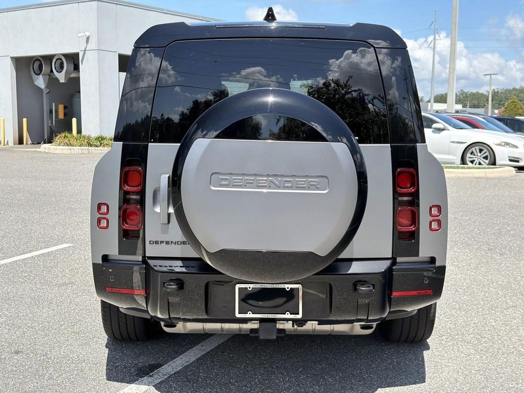 Used 2024 Land Rover Defender 130 X-Dynamic SE SUV
