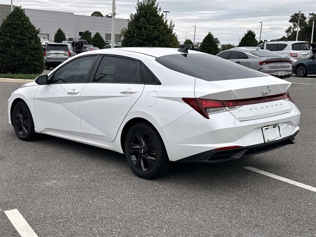 Used 2022 Hyundai Elantra SEL Sedan