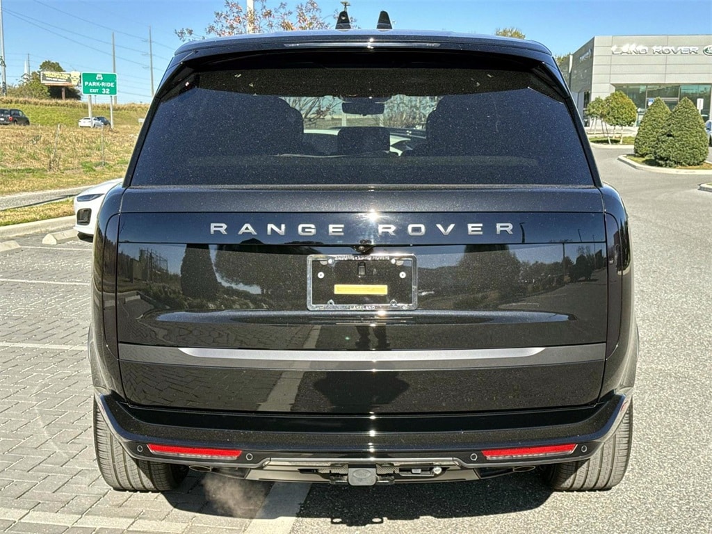 New 2026 Land Rover Range Rover SE SUV