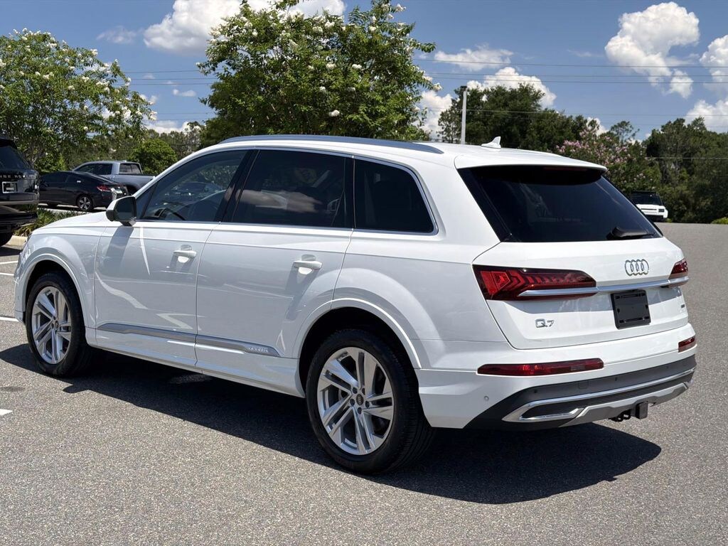 Used 2023 Audi Q7 45 Premium SUV