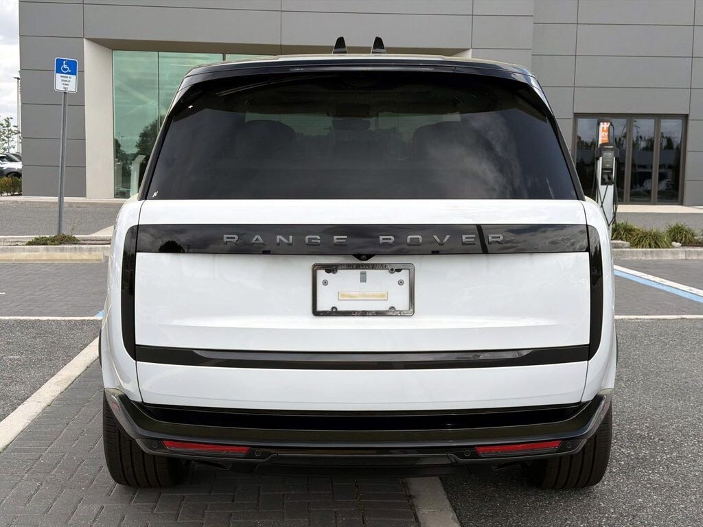 Used 2025 Land Rover Range Rover SE SUV