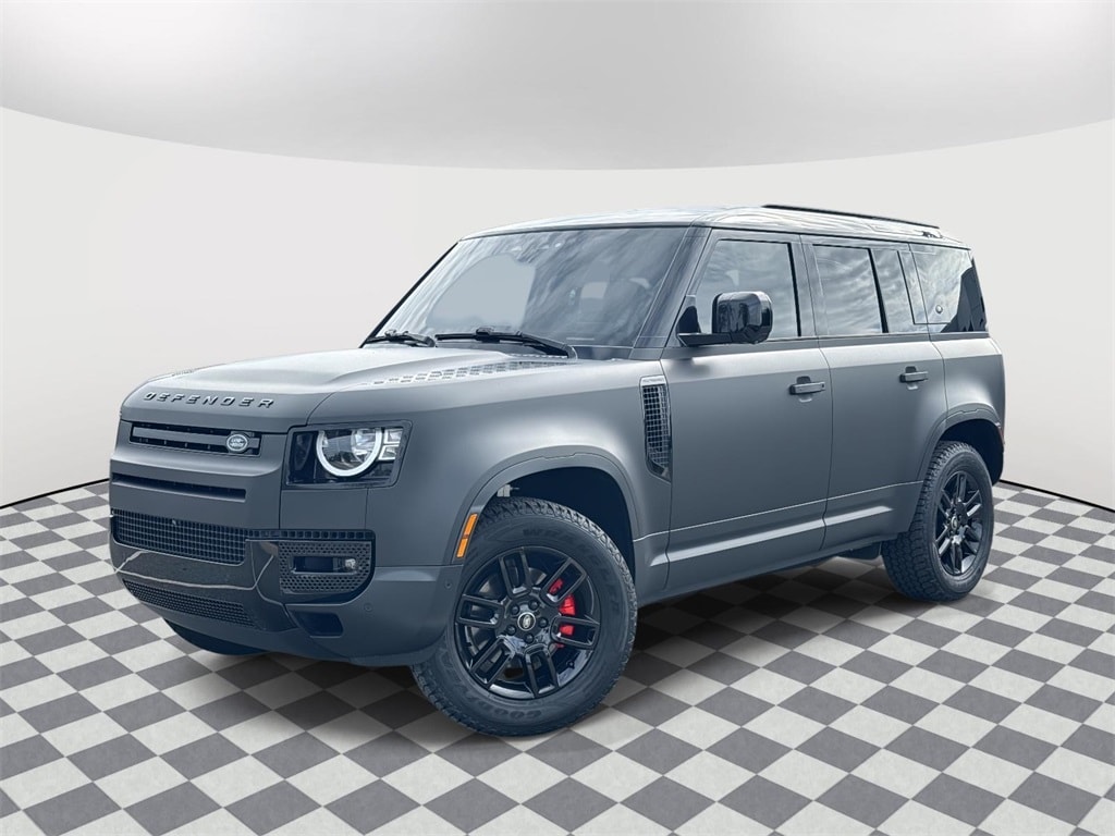 2023 Land Rover Defender S's photo