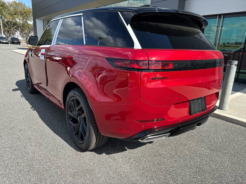 New 2026 Land Rover Range Rover Sport Dynamic SE SUV