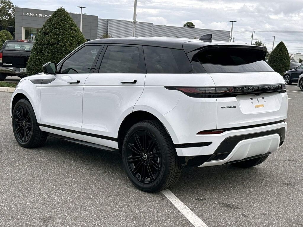New 2026 Land Rover Range Rover Evoque Dynamic SUV