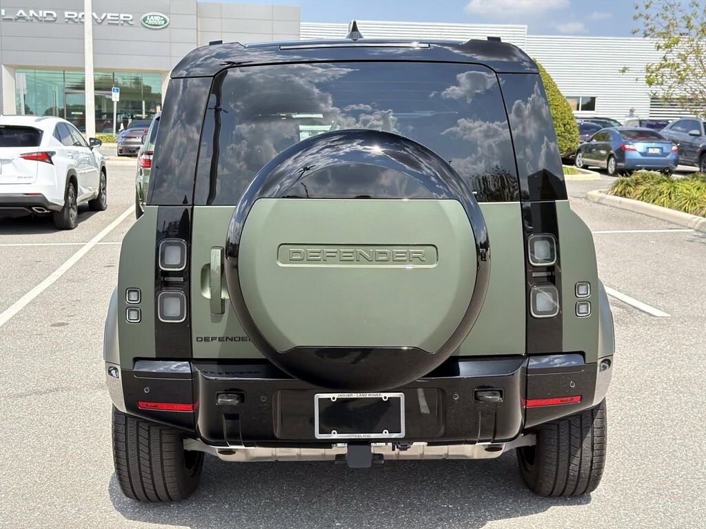 New 2026 Land Rover Defender 110 X-Dynamic SE SUV