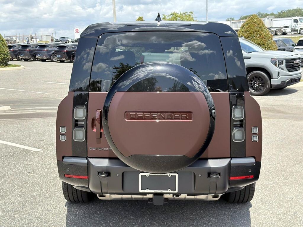 New 2026 Land Rover Defender 130 X-Dynamic SE SUV
