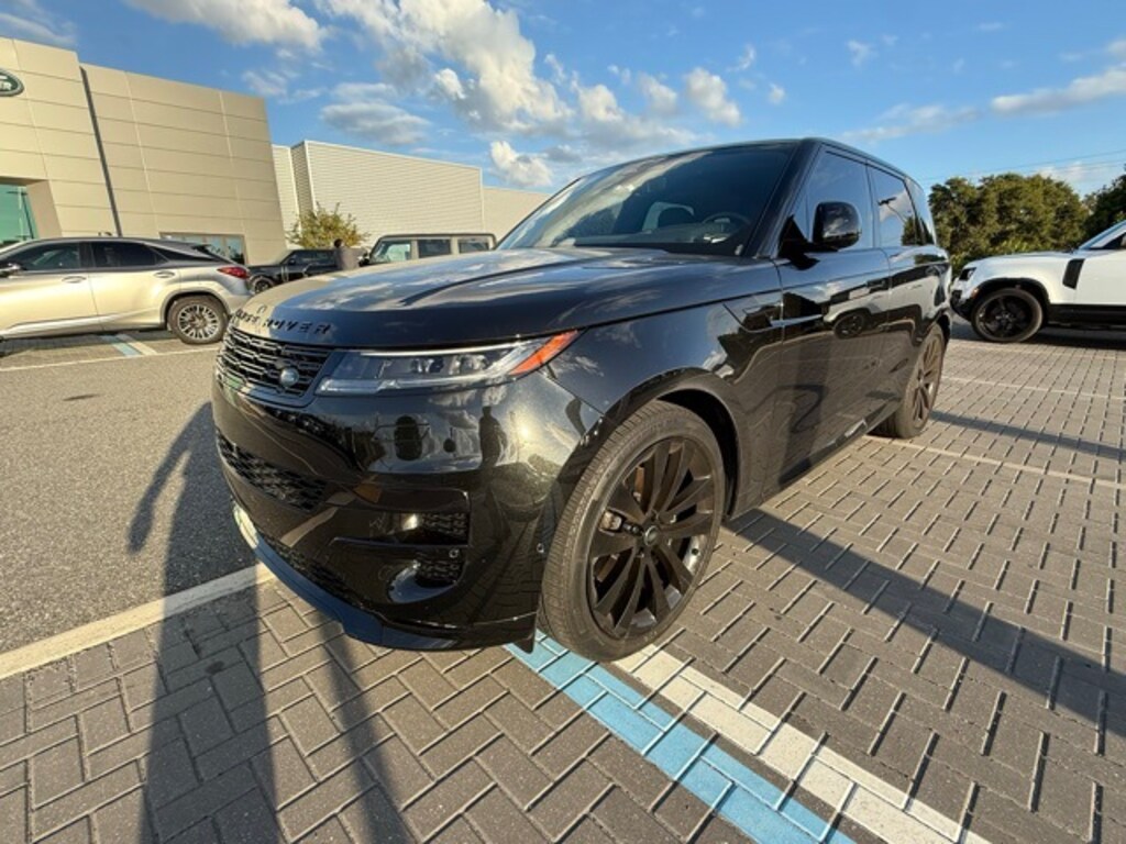 Used 2025 Land Rover Range Rover Sport Dynamic SE SUV
