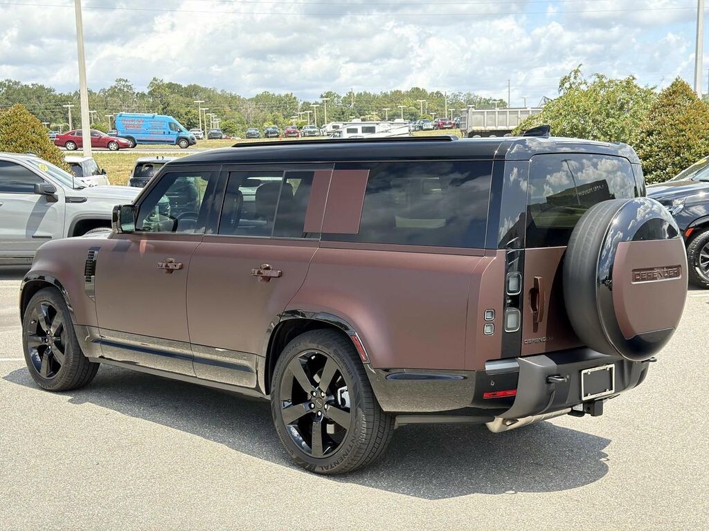 New 2026 Land Rover Defender 130 X-Dynamic SE SUV