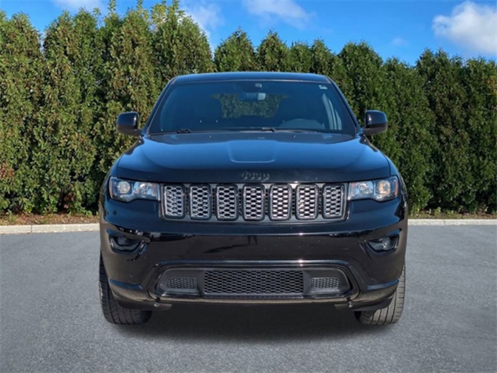 Used 2019 Jeep Grand Cherokee Altitude SUV