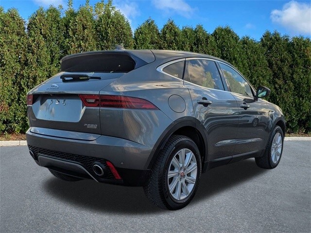 2018 Jaguar E-PACE S photo 4
