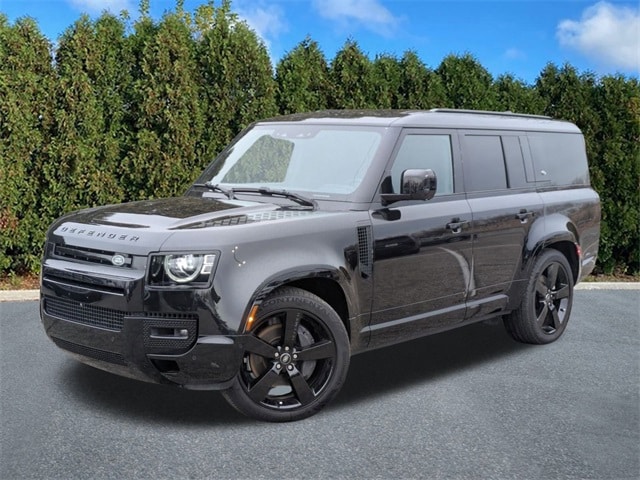 2024 Land Rover Defender X-Dynamic SE's photo