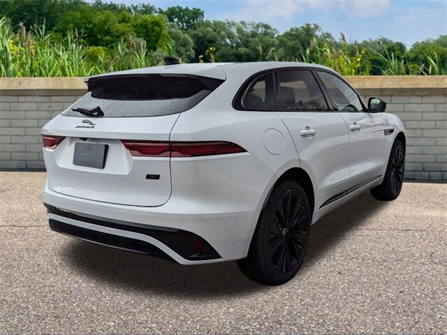 2026 Jaguar F-PACE P250 R-Dynamic S photo 4