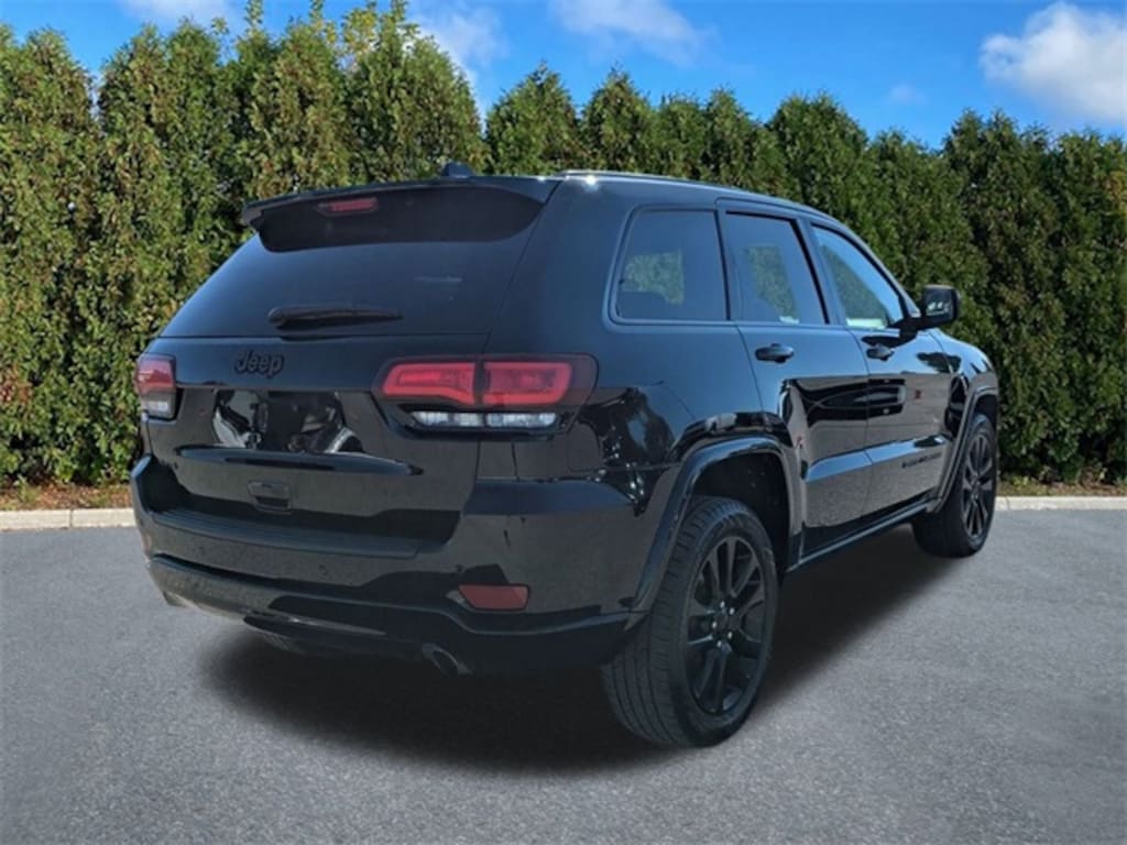 Used 2019 Jeep Grand Cherokee Altitude SUV