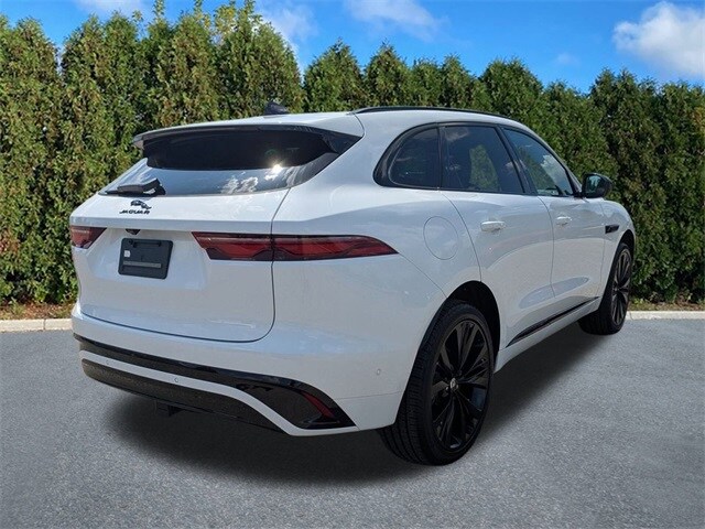 2025 Jaguar F-PACE P250 R-Dynamic S photo 4