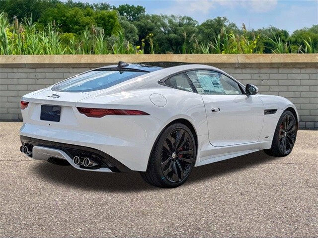 2024 Jaguar F-TYPE P450 photo 4