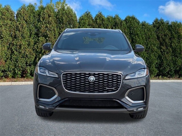 2025 Jaguar F-PACE P250 R-Dynamic S photo 2
