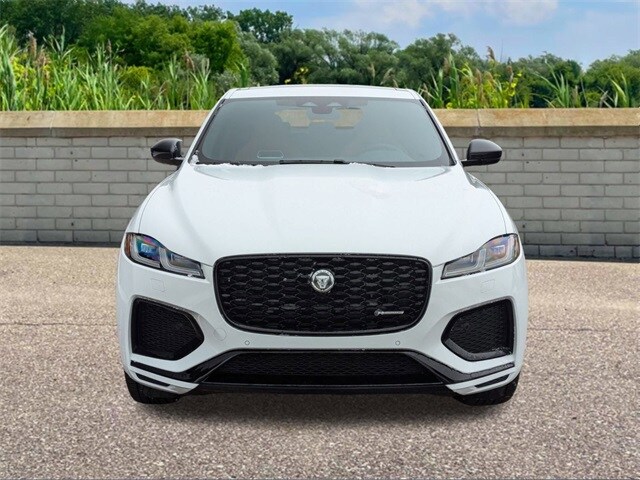 2025 Jaguar F-PACE P250 R-Dynamic S photo 2